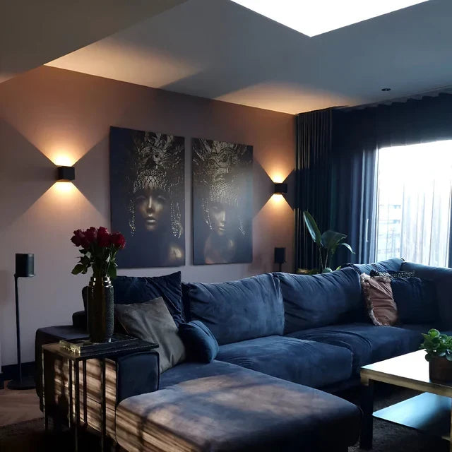 Trådlös vägglampa för inomhus- och utomhusbruk | LED-lampa med batteri och sensor | GlowCube