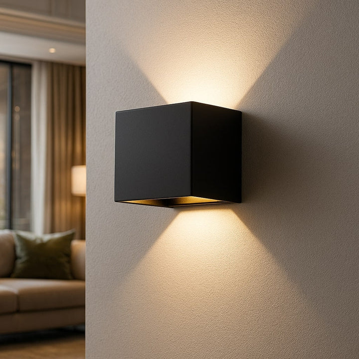 Trådlös vägglampa för inomhus- och utomhusbruk | LED-lampa med batteri och sensor | GlowCube