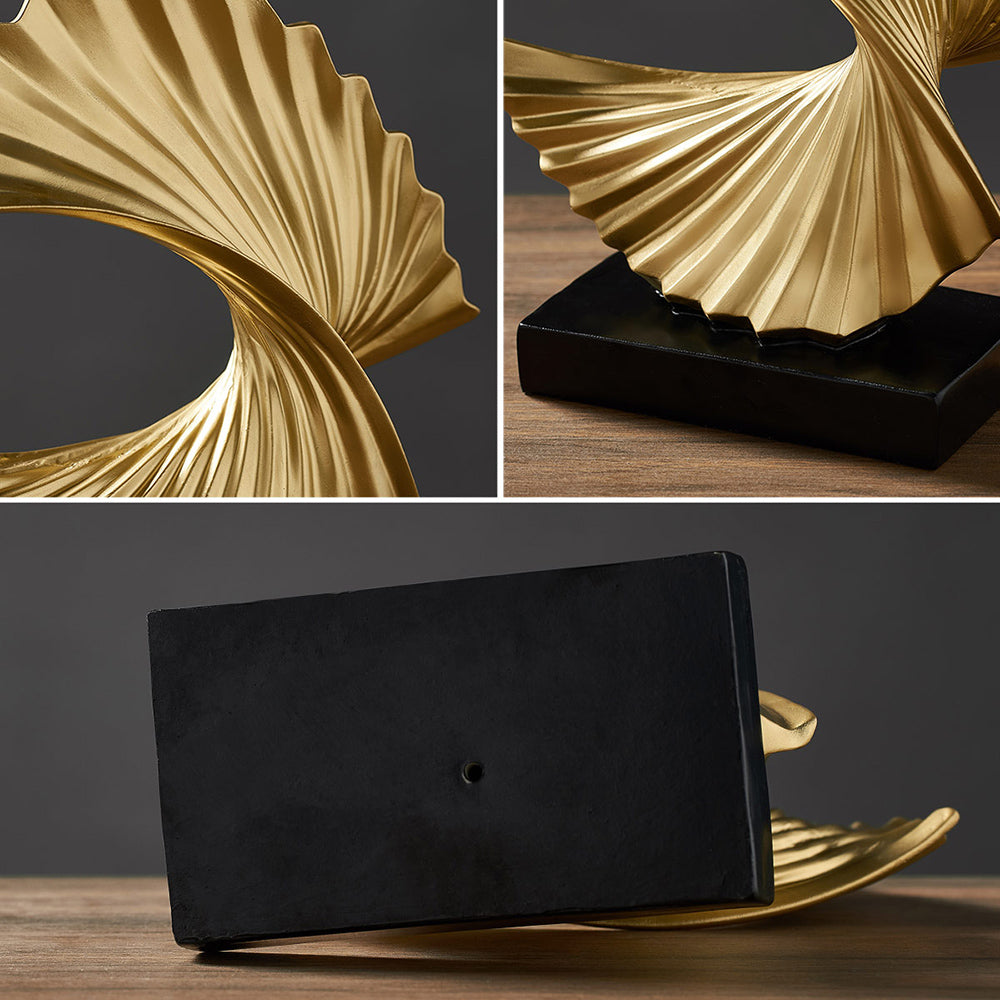 Elegant halvmåneskulptur – LunarGrace