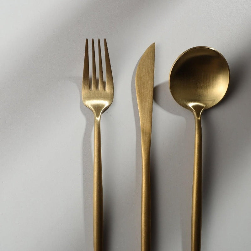 Minimalistisk bestick för moderna bord - PureSet