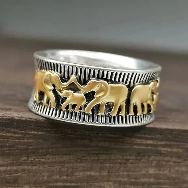 Elegant guldring med elefantmotiv