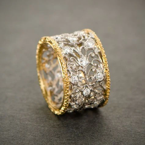 Elegant zirkoniaring med murgröna i vintagestil