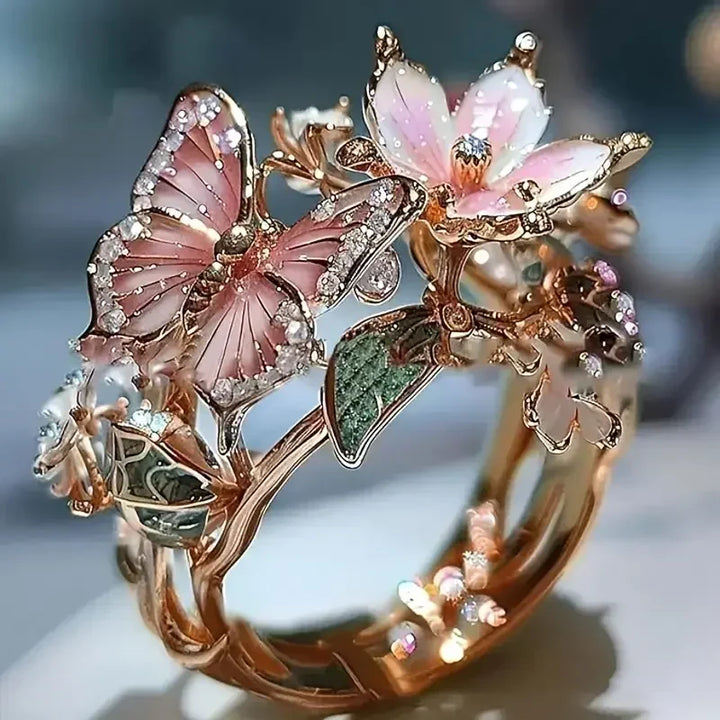 Elegant zirkoniaring med fjärilsdesign