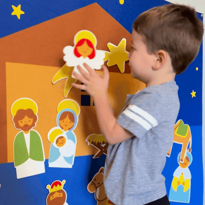Julkrubba i filt för gemensam glädje och tradition – KinderKerst