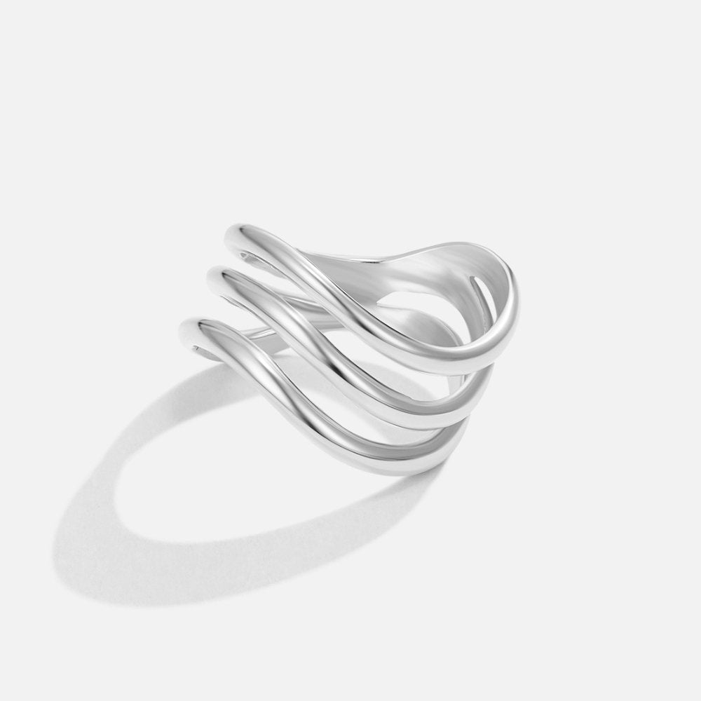 Elegant skiktad ring i silver