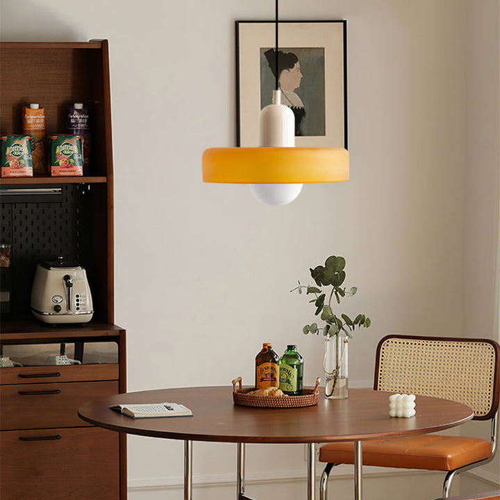 Färgad taklampa – Bauhausstil – Konstnärlig design