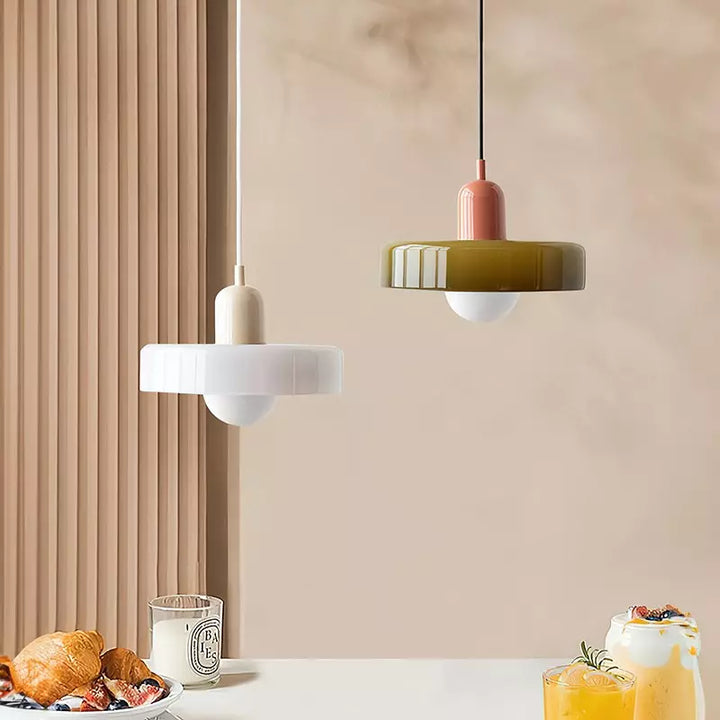 Färgad taklampa – Bauhausstil – Konstnärlig design