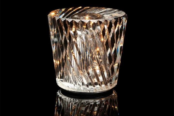 VÉLORIA kristallbordslampa | Diamantformad design & 360° ljusspel | Sladdlös & USB-laddningsbar | Upp till 12 timmars ljustid