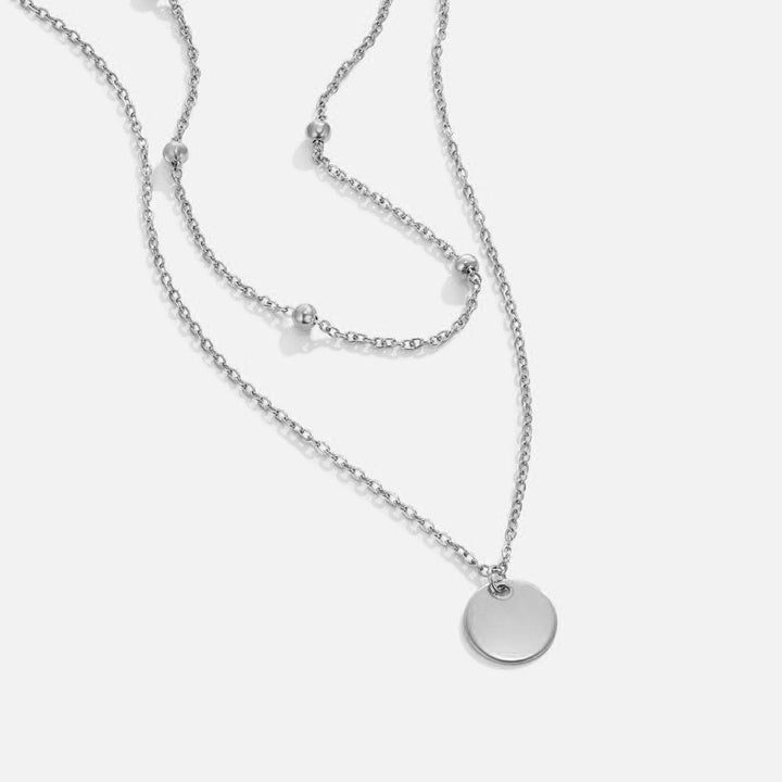 Elegant kort silverhalsband med förfinade länkar