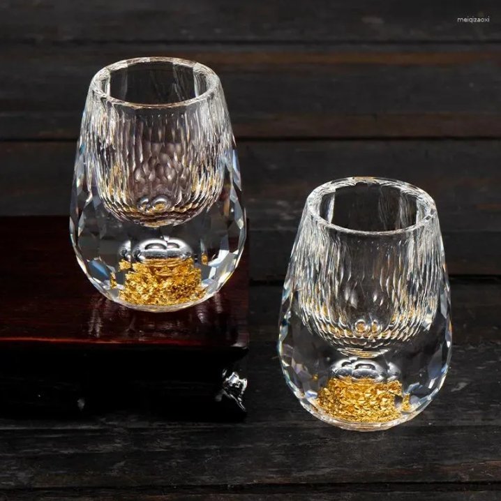 CrystalElegance shotglas – lyxig kristallset för fester