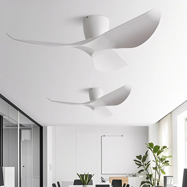 Nelvarn – Minimalistisk takfläkt med blad