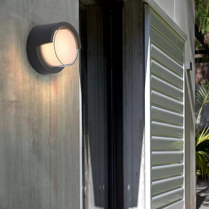 Utomhusvägglampa med rörelsesensor – Modern design