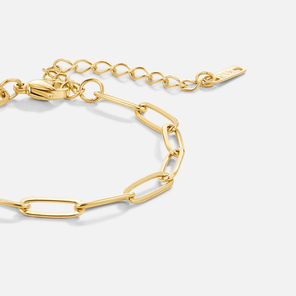 Elegant guldarmband med förfinad design