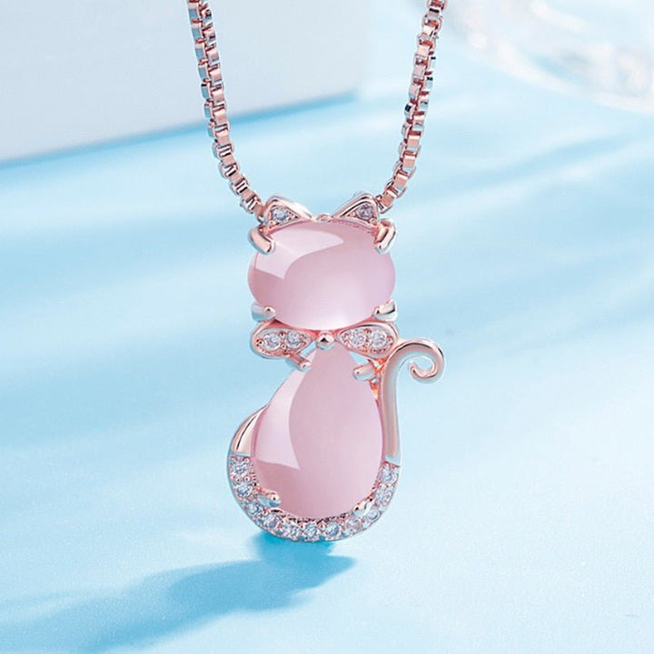 Söt katthalsband med rosa stenar och zirkon