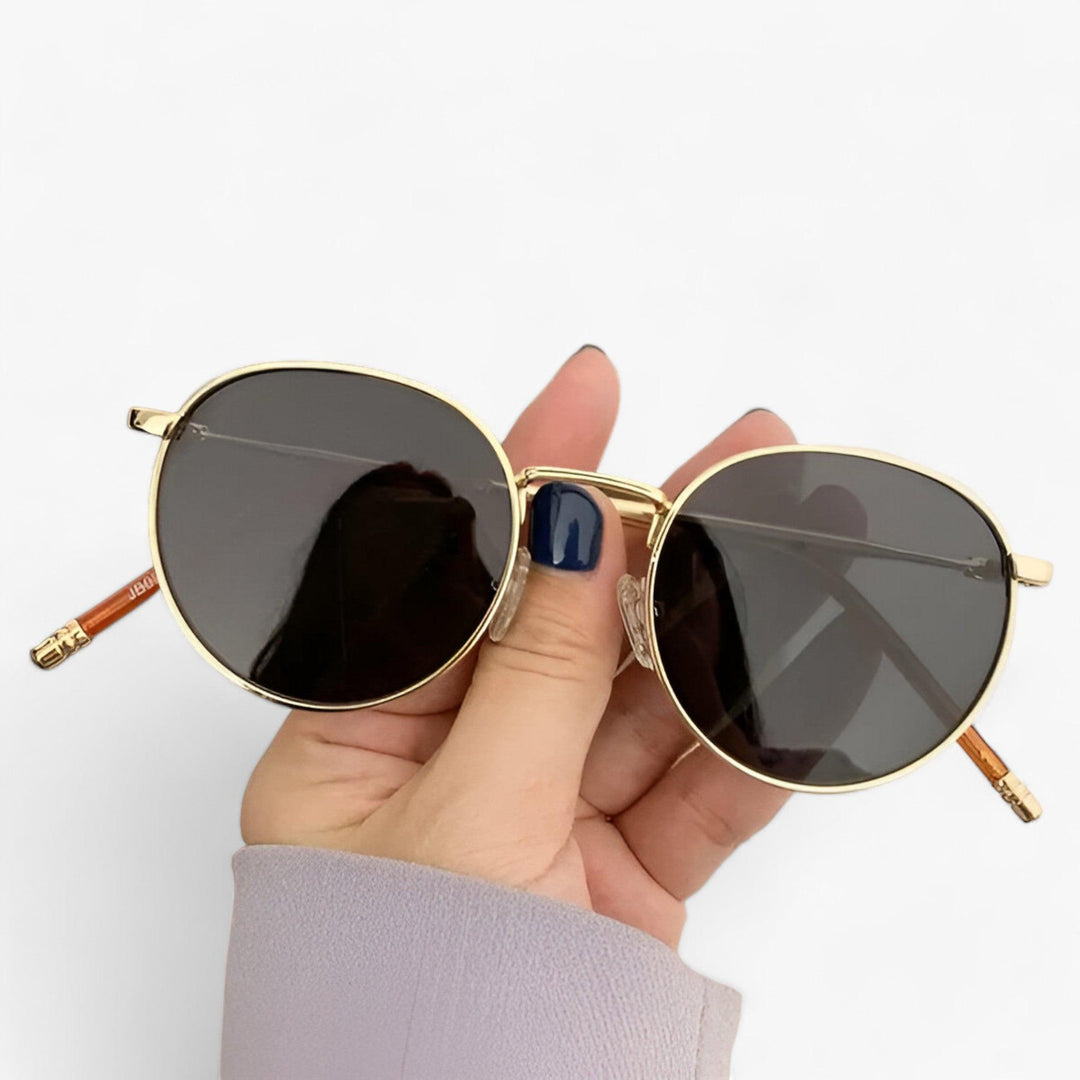 Unisex designsolglasögon med runda glas – Nova