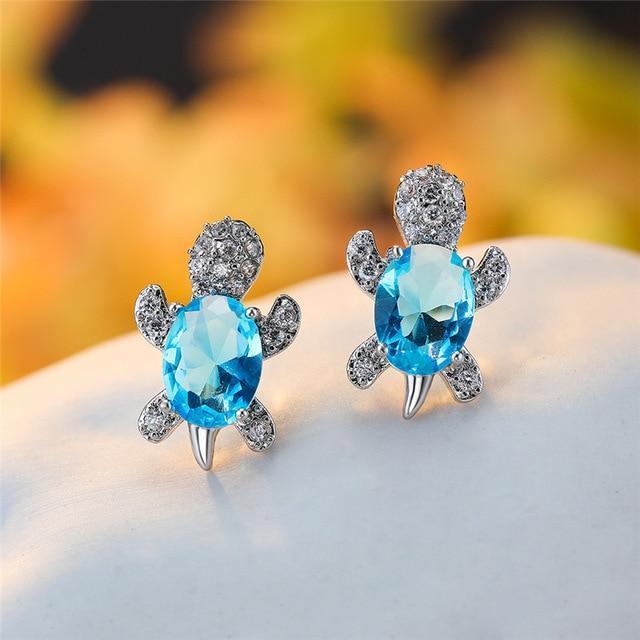 Eleganta silverörhängen med zirkonia och tångdesign