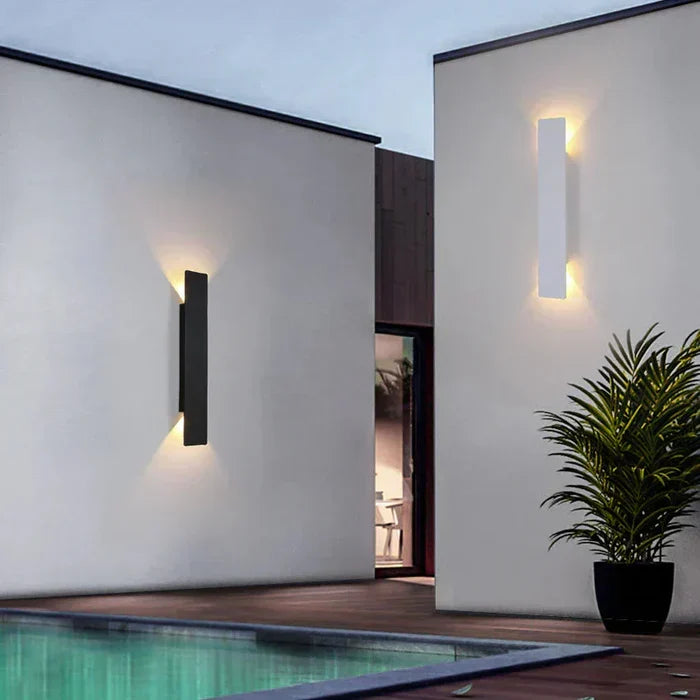 Modern utomhuslampa – LED-vägglampa upp/ner, vattentät, vertikal design