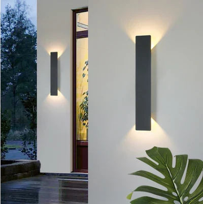 Modern utomhuslampa – LED-vägglampa upp/ner, vattentät, vertikal design