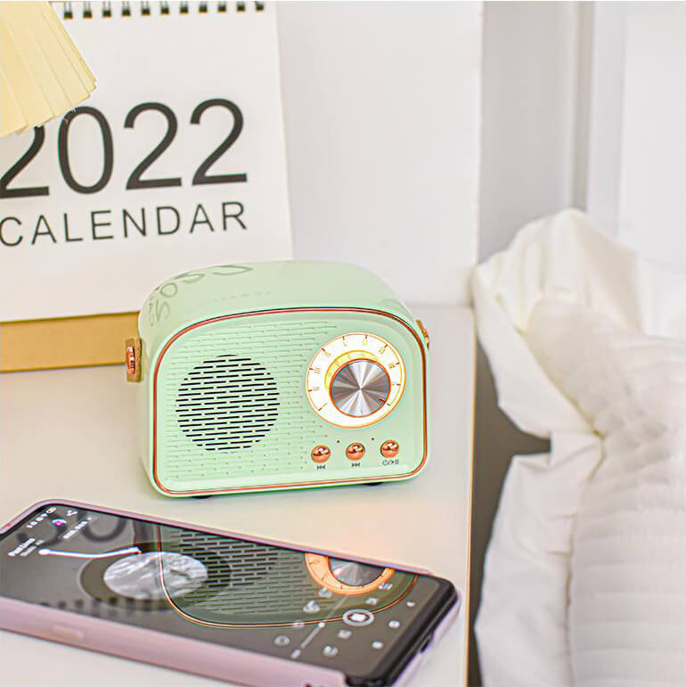 Sandsberg Retro Radio Bluetooth-högtalare | Sladdlös | Portabel | Elegant ljud för hemmet och på resande fot