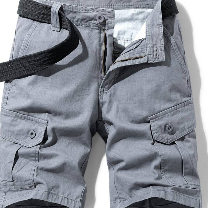 Funktionelle herreshorts med flere lommer til hverdag og eventyr