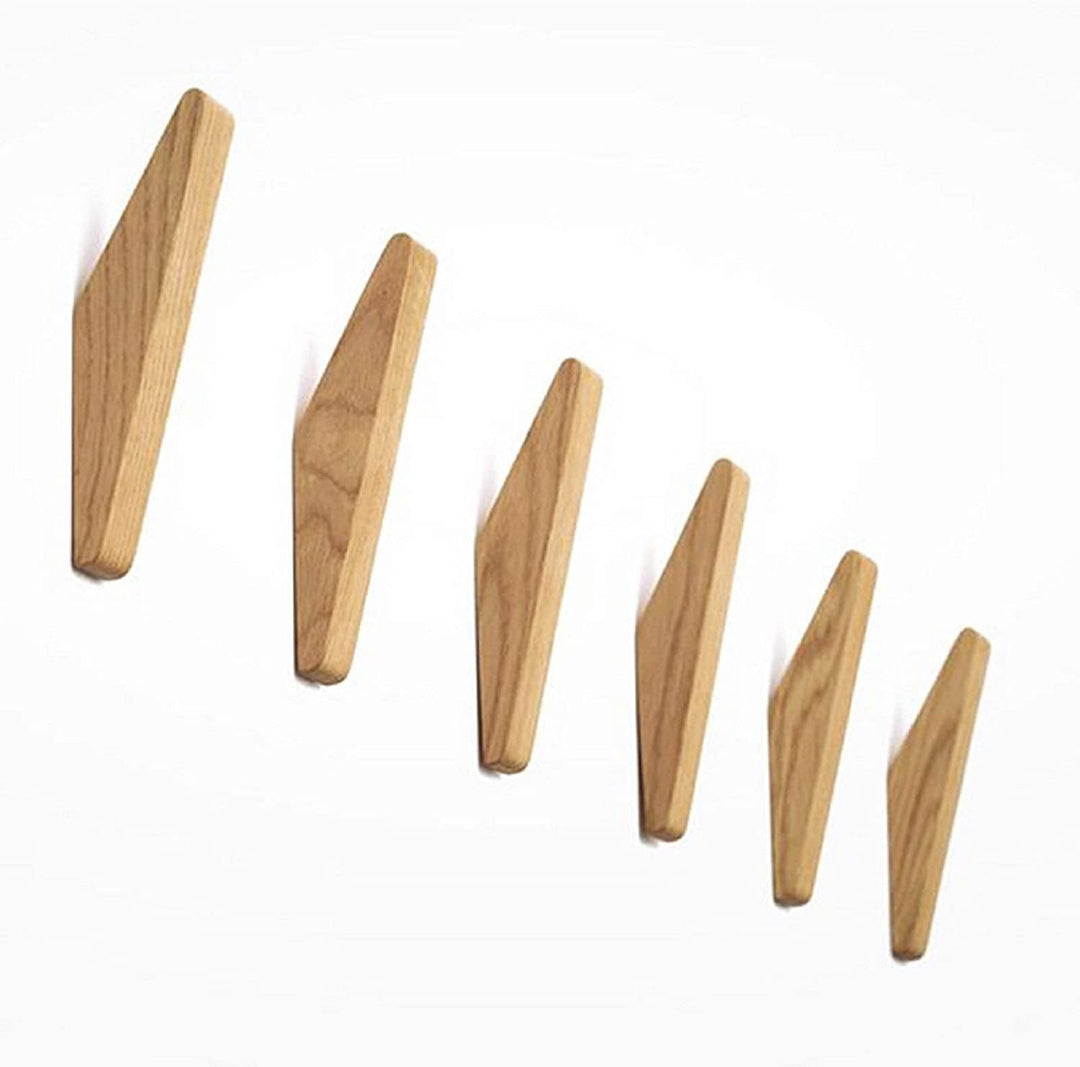 Minimalistiska väggkrokar i trä för hemmet – set med 6