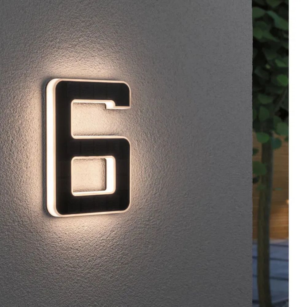 Soldriven husnummerskylt med LED och skymningssensor