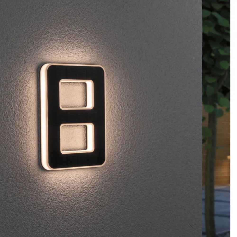 Solcellsbelyst husnummer med LED och skymningssensor