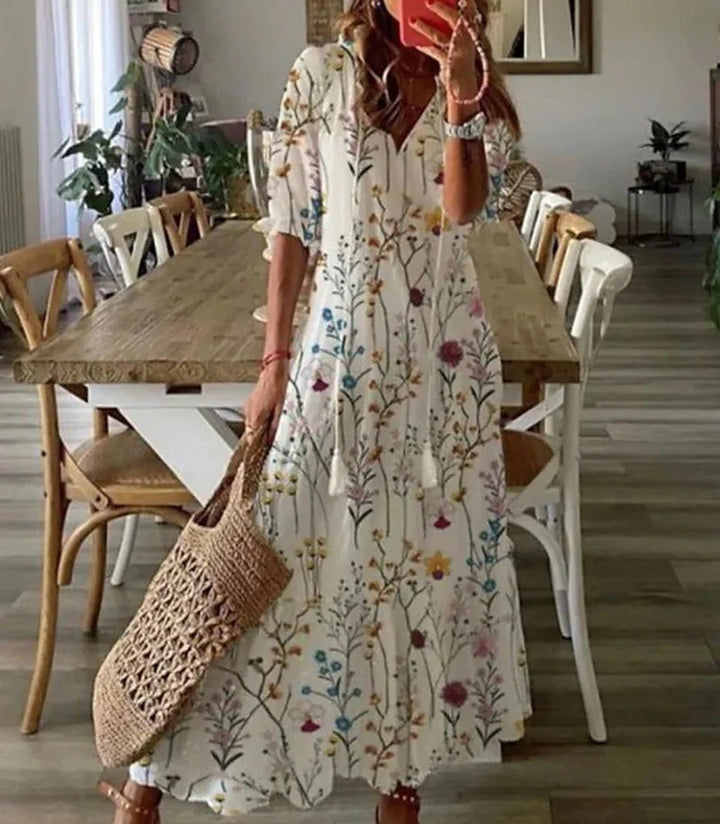 Boheemi maksimekko ilmavalla eleganssilla