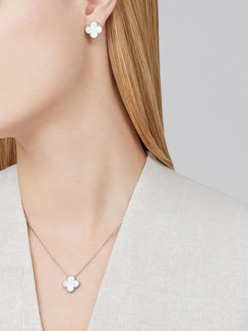 Celeste Clover smyckeset | Halsband, armband och örhängen i hypoallergent rostfritt stål