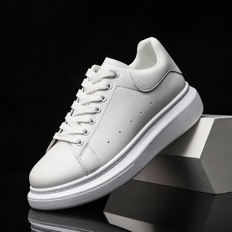 Vita sneakers för män | Tjock och bekväm sula | Tidlös design