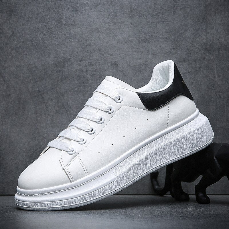 Vita sneakers för män | Tjock och bekväm sula | Tidlös design