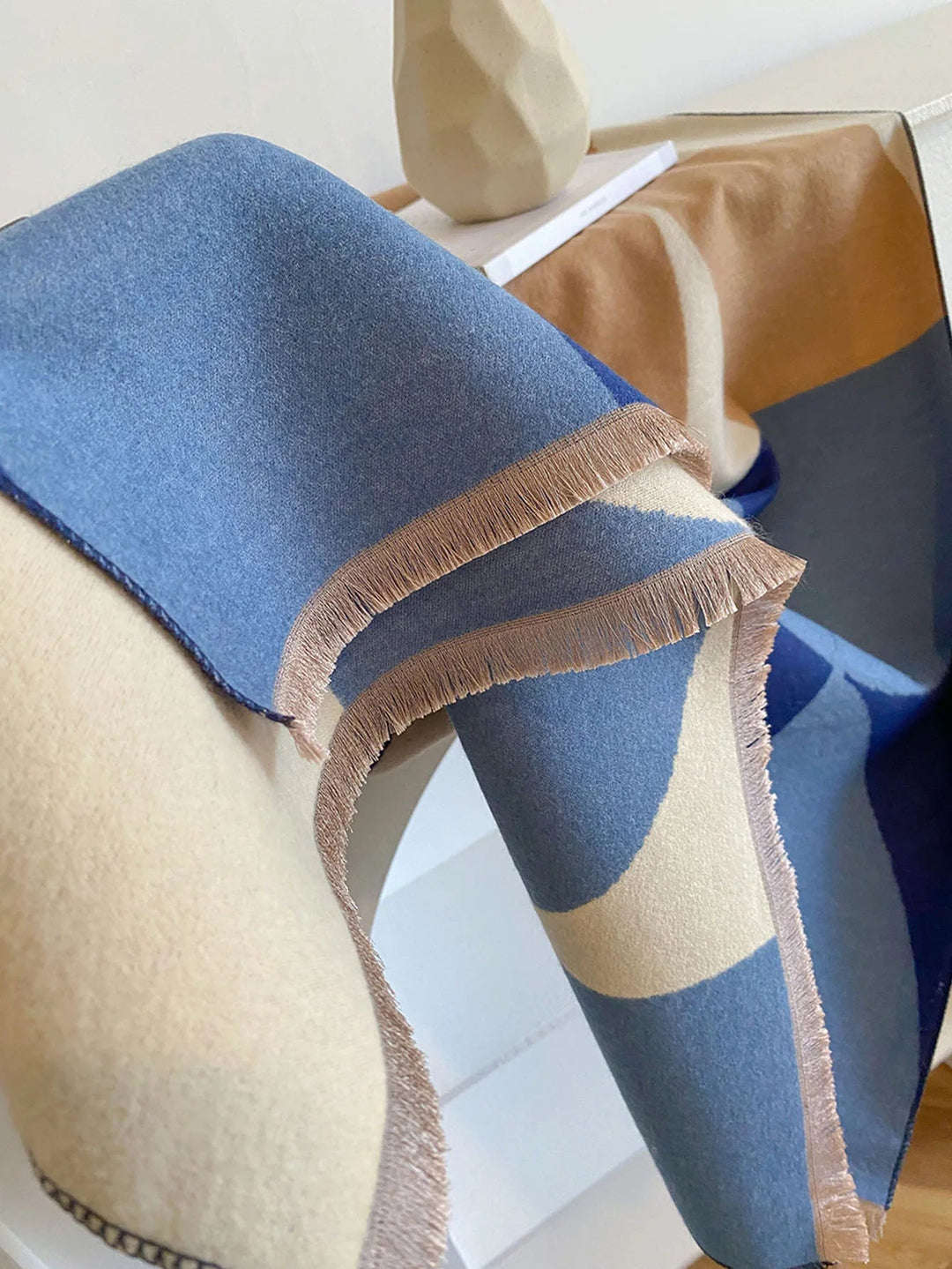 Vändbar kashmirscarf för dam – elegans och värme