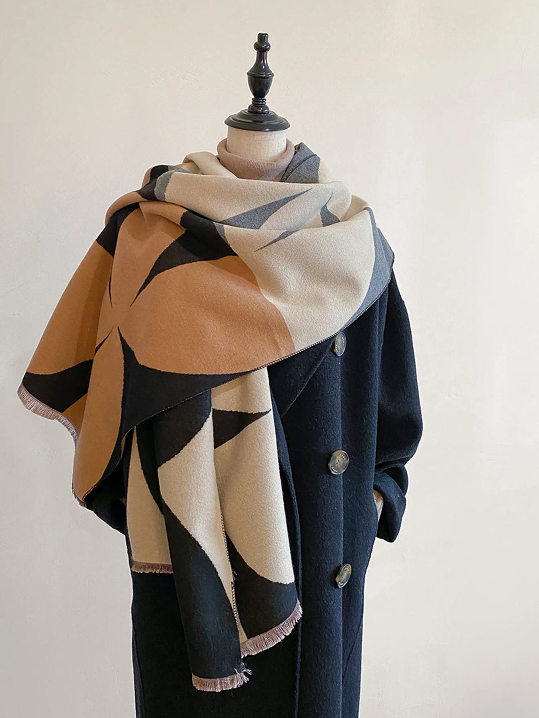 Vändbar kashmirscarf för dam – elegans och värme