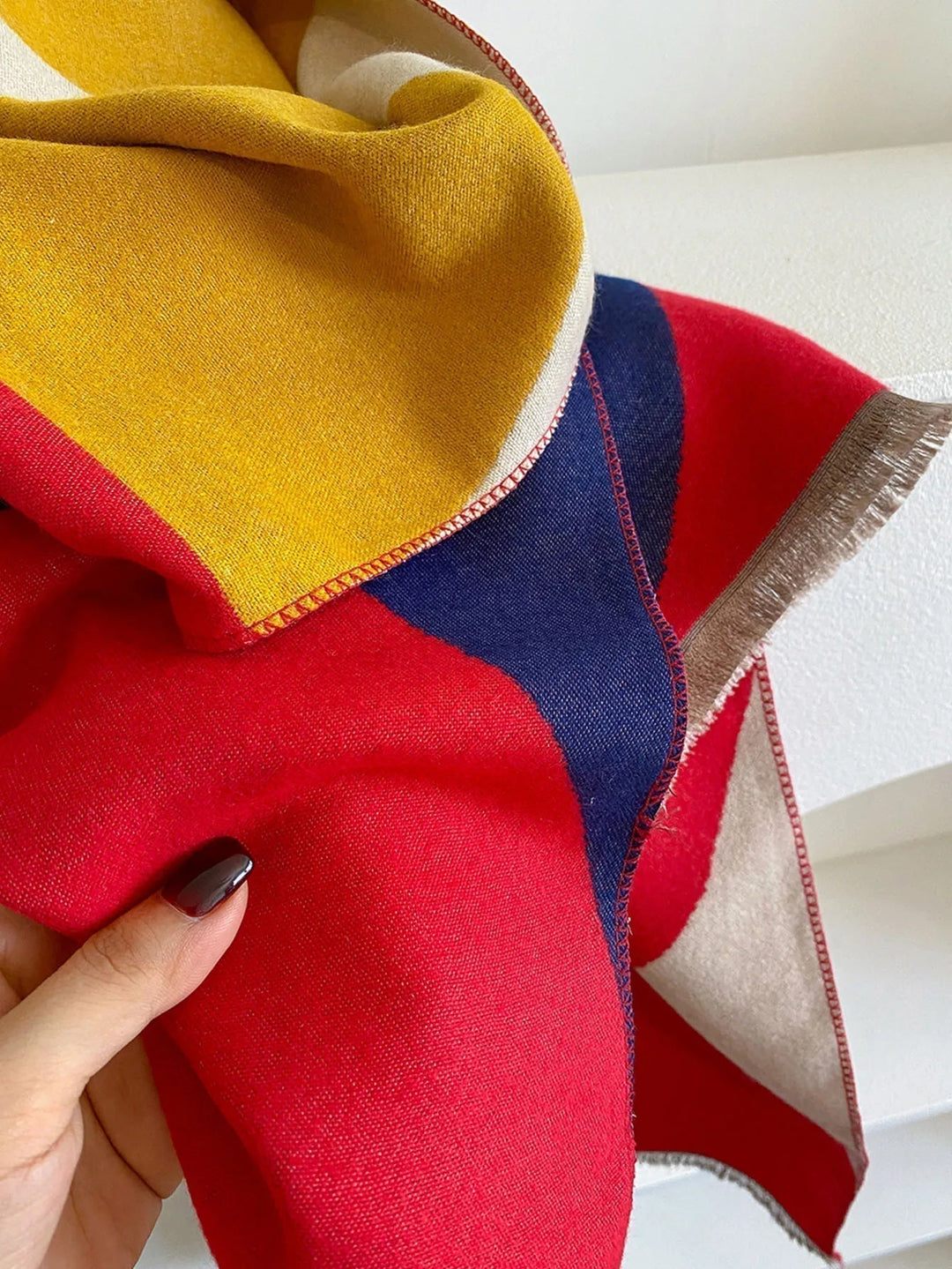Vändbar kashmirscarf för dam – elegans och värme